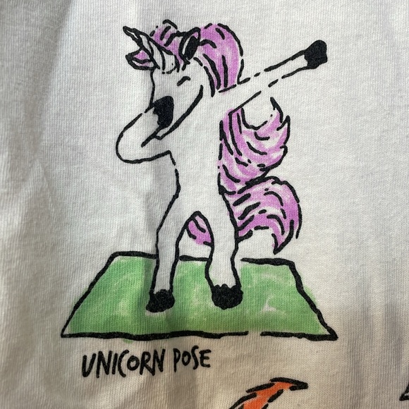 LANDS END UEC Girls Size M (8) White Long Sleeve Yoga Poses T Shirt Cotton - Picture 7 of 12